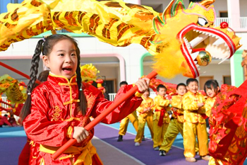 “春節(jié)：中國(guó)人慶祝傳統(tǒng)新年的社會(huì)實(shí)踐”列入人類非物質(zhì)文化遺產(chǎn)代表作名錄