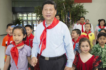 习近平总书记的深情寄望鼓舞新时代少年儿童成长成才